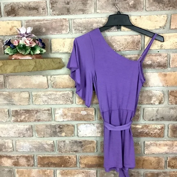 6 DEGREES Belted One-Shoulder Tunic Top 3 - Picture 10 of 11